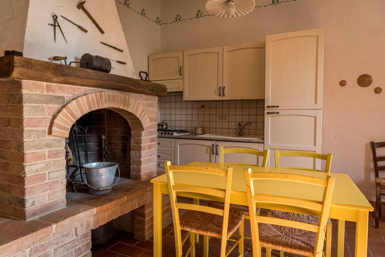Agriturismo Le Tre Pietre - Podere Nel Chianti Quercegrossa Bagian luar foto